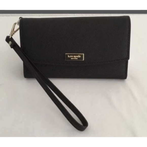 kate spade Accessories - NWT Kate Spade Wristlet
